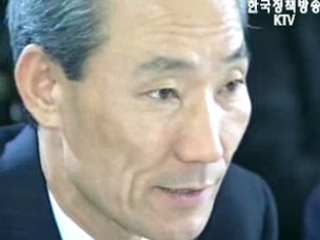 8차 협상, 이견 좁혀 절충 시도