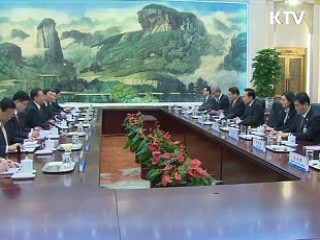 이 대통령 "위기관리체제 지속"