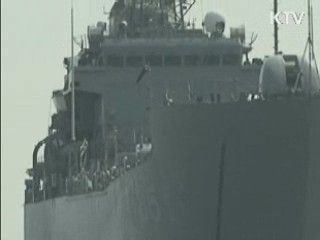 침몰 천안함 함미 출입문 1개 확보