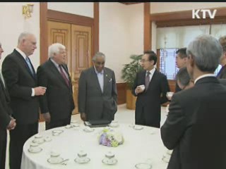 이 대통령, 로크 美 상무장관 접견…FTA 조속비준 당부