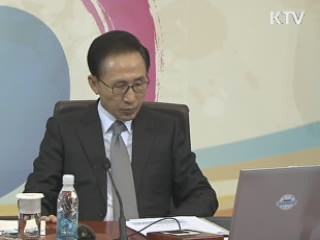 이 대통령 "주5일 수업, 학교자율적으로 해야"
