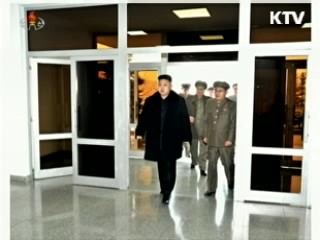 北 김정은, 미사일 발사 '직접 명령'…대대적 선전