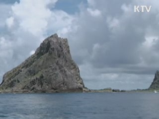 중국 해양감시선 센카쿠 출현···긴장 고조