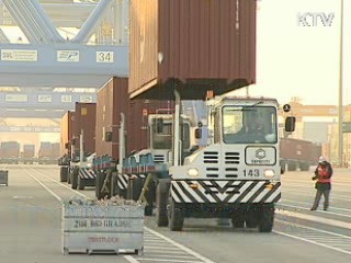 10개월 연속 무역수지 흑자 행진