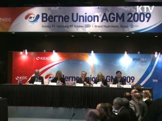 "한국경제 내년 4% 성장…출구전략 일러"