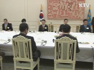 이 대통령 "예산, 기한내 처리해야"