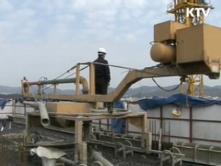 일자리 위한 모든 정책수단 동원