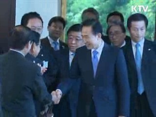 이 대통령 "정책, 서민 정서 이해가 우선"