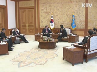 이 대통령, 세계은행 총재 접견 'G20 논의'