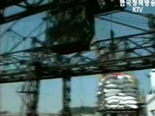 北, 南지원 끊기면 식량 최대 200만 톤 부족