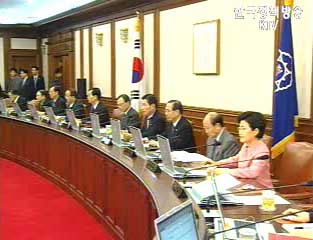 이해찬 국무총리 “국민들에게 심려끼쳐 죄송”