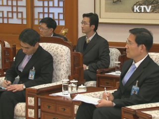 이 대통령, 압바스 팔레스타인 수반 면담