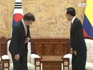 이 대통령, 한·콜롬비아 수교 50주년 축전 교환
