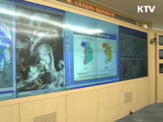 이 대통령 "기후변화로 기상예측 중요"