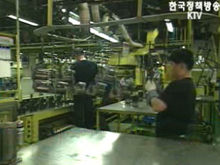 `중소기업 2천개 생산성 향상 지원`