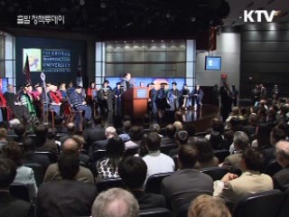 이 대통령 "핵포기시 국제사회 북한 지원"