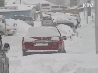 폭설로 통제됐던 동해고속도로 차량 통행