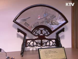 청와대, 각국 정상들 선물 첫 공개