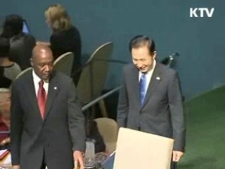 이 대통령, UN총회 기조연설…"세계에 기여"