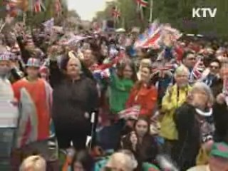 여왕 즉위 60년···축제에 빠진 영국