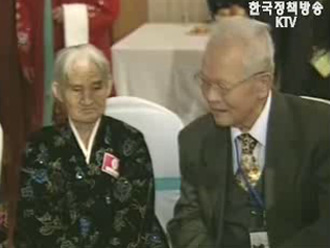 50여년 만의 특별한 모자 만남