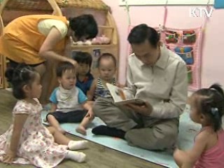 '현장속으로'…이 대통령 보육교사 체험