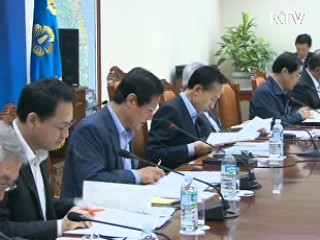 이 대통령 "기업 구조조정, 고삐 늦추면 안돼"