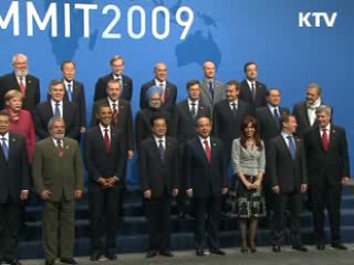 11차례 해외 출장, 정상회담 38회