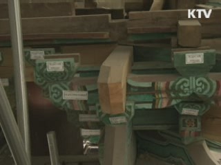 숭례문 복구 80% 완료…'기와 잇기' 한창