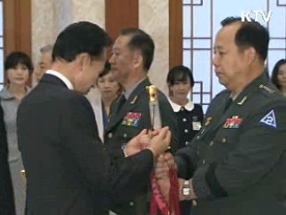이 대통령 "장병 정신교육 강화해야"
