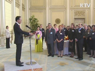 이 대통령 "G20, 더불어 발전해야"