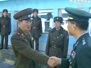 남북 군사회담 실무접촉 열려