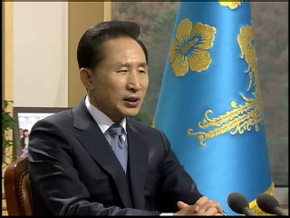 이 대통령 "창업·중소기업 도전이 청년실업 해법"