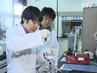 국내 연구진, 거미줄보다 6배 질긴 그래핀 소재 섬유 개발