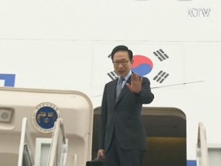 이 대통령, '아세안+3' 참석차 베트남 방문