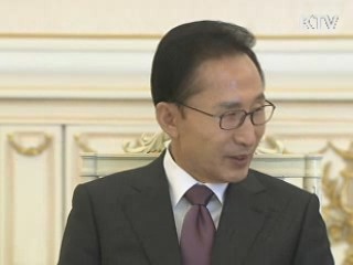 이 대통령 "교육환경 변화 대학 구조 변해야"