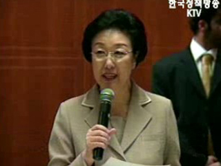 한 총리, UAE 도착 ‘對중동 비즈니스 외교 착수’