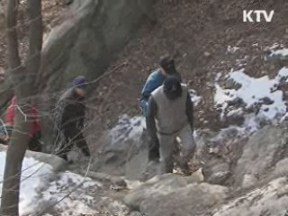 이 대통령, 28일 청와대 직원들과 등산