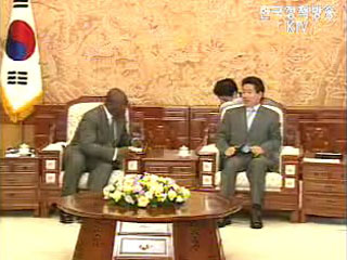 ‘아쿠포 아도’ 가나 외교장관 접견