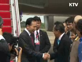 이 대통령 태국 도착...한·태 정상회담