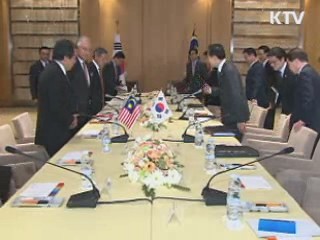 이 대통령 "통일이 가까운 것을 느낀다"