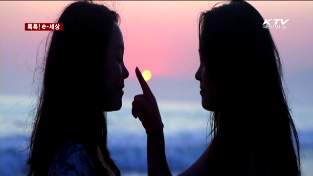 25년 만에 만난 입양 쌍둥이 '다큐멘터리' [톡톡! e 세상]