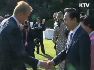 이 대통령 내외, 주한외교단 다과회 개최