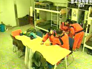 군 병영문화 개선 성공적