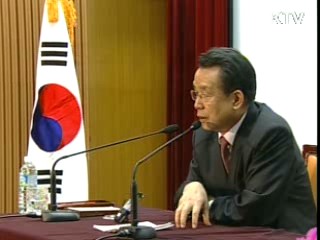 한 총리, 공무원과 '녹색성장 전략' 대화