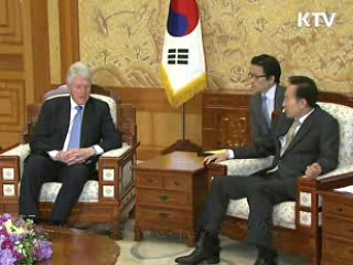 이 대통령, 빌 클린턴 전 대통령 접견