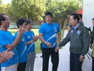 이 대통령, 나로우주센터방문