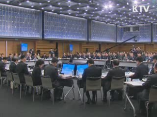 이 대통령 "일자리가 문제, 힘든 사람에게 희망줘야"