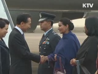 해외순방 22차례 등 나라살림에 집중