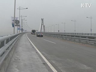 이 대통령 "거가대로, 새관광 실크로드"